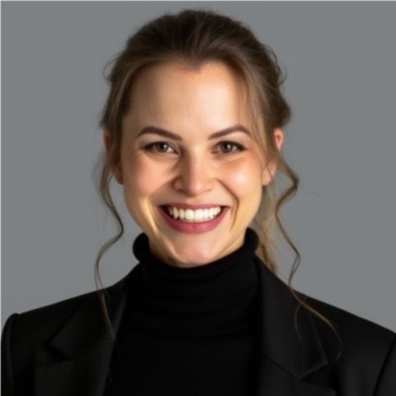 dr. Csenge Diána Tóth LLM
